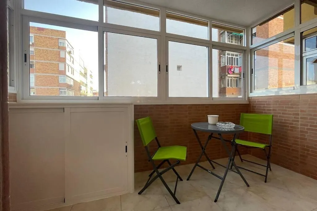 Gran Y Magnifico Apartamento En Málaga 0*,